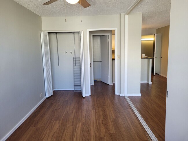 Foto del edificio - Quiet Makiki unit 1bd, 1bath, 1pkg covered...