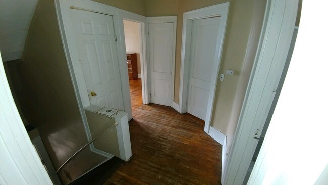 Building Photo - 10 Edgeland St