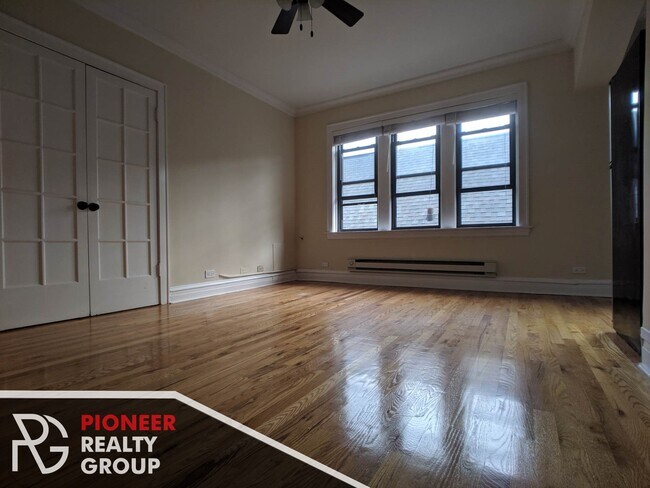 Foto del edificio - 4735 N Hermitage Ave