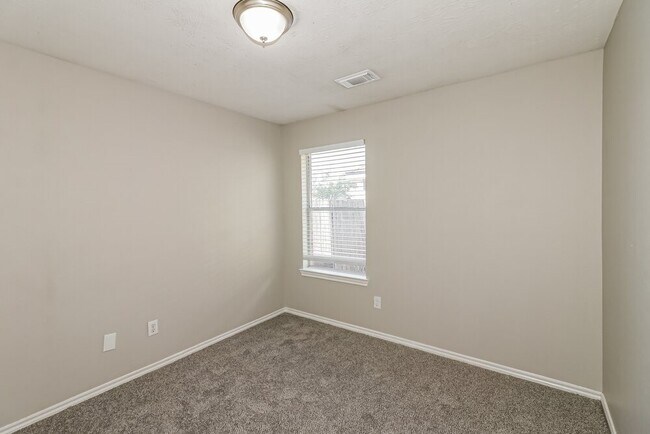 Foto del edificio - 16419 Great Ridge Ct