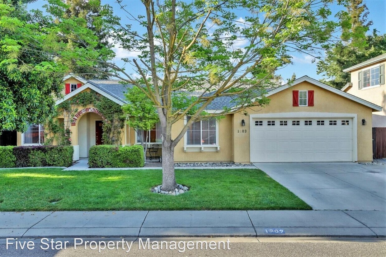 Foto principal - 4 br, 2.5 bath House - 1909 History Way