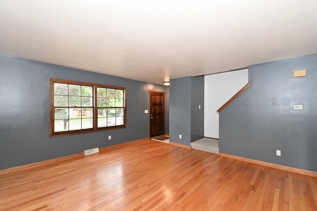 Living Room - 2119 Kilps Dr