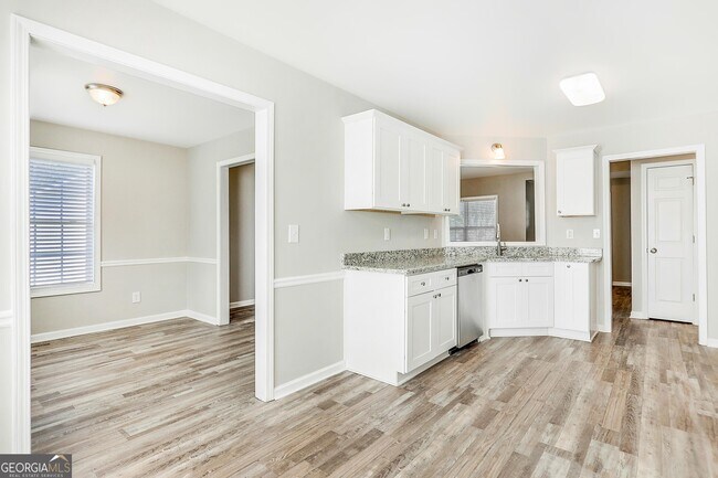 Foto del edificio - 40 Princeton Ct