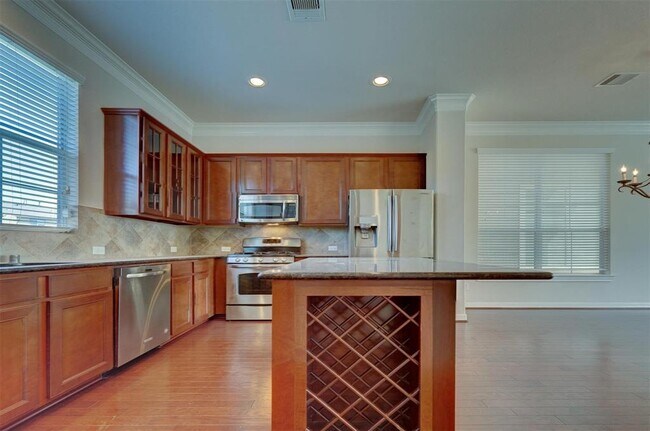 Foto del edificio - 3117 Clearview Cir