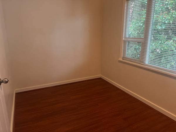 Building Photo - 1055 W 10th Ave