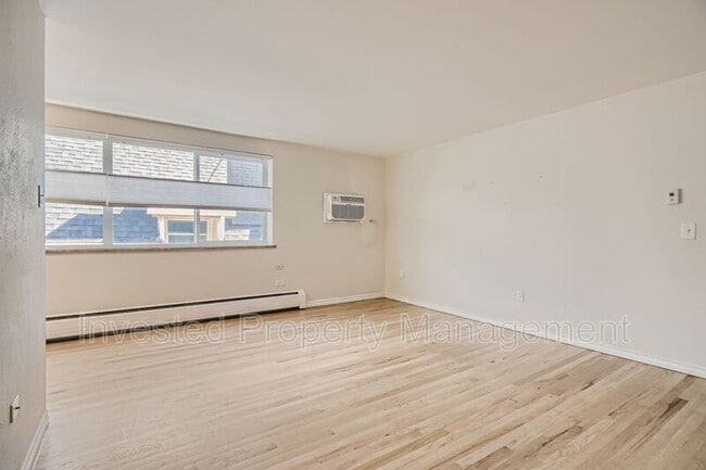 Building Photo - 985 Corona St