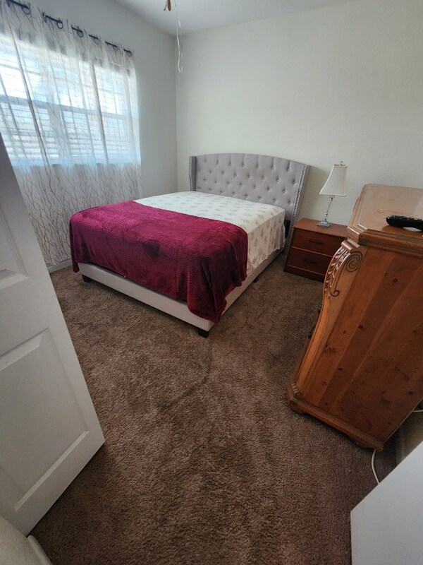 Foto del edificio - 57 Brookview Dr
