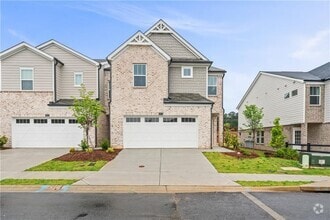 Building Photo - 860 Sunny Lk Dr