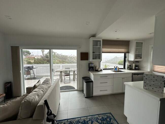 Foto del edificio - Studio Single Family Home in San Diego