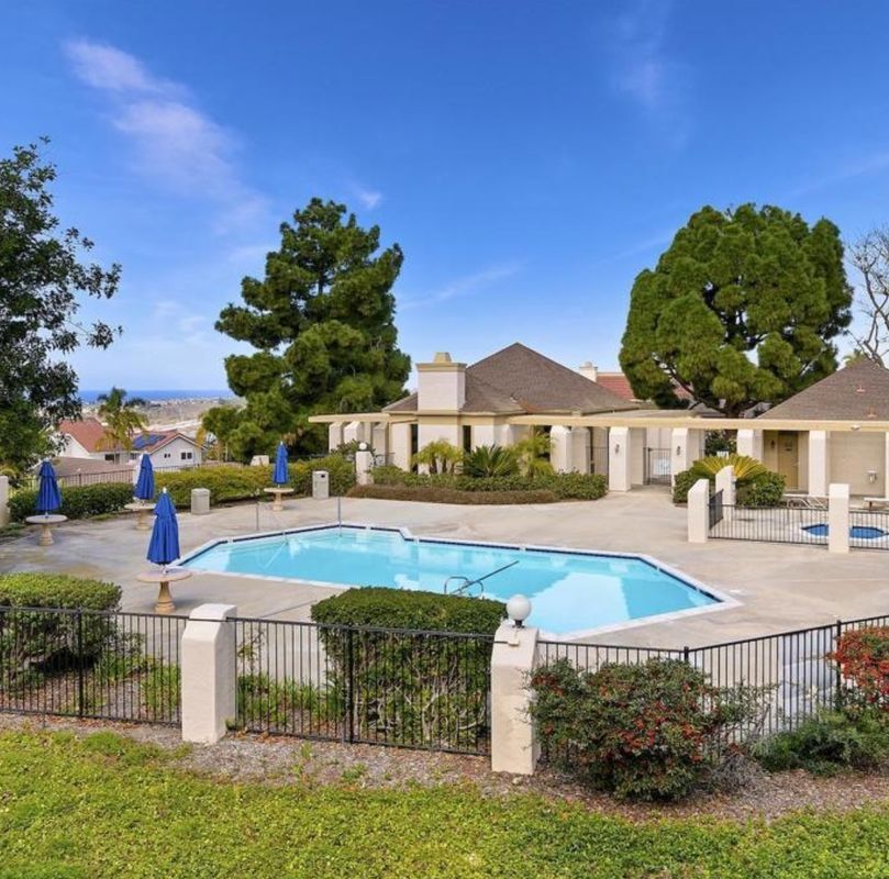 Foto principal - 1729 Gascony Rd