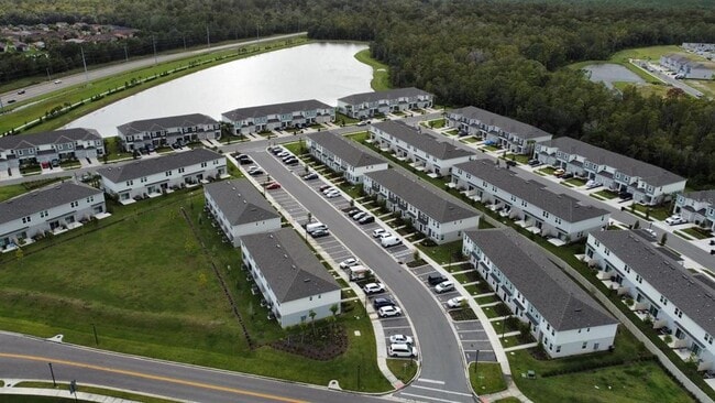 Building Photo - 3140 Skyline Lp