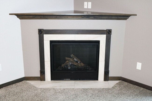 Foto del edificio - 3616 S Outfield Cir