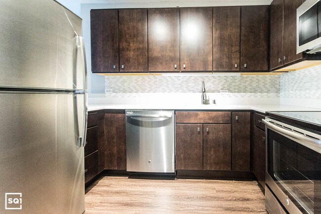 Building Photo - GOLD COAST: Newly renovated modern unit