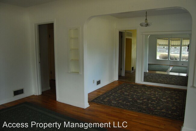 Building Photo - 2 br, 1 bath House - 315 S Edwards St.