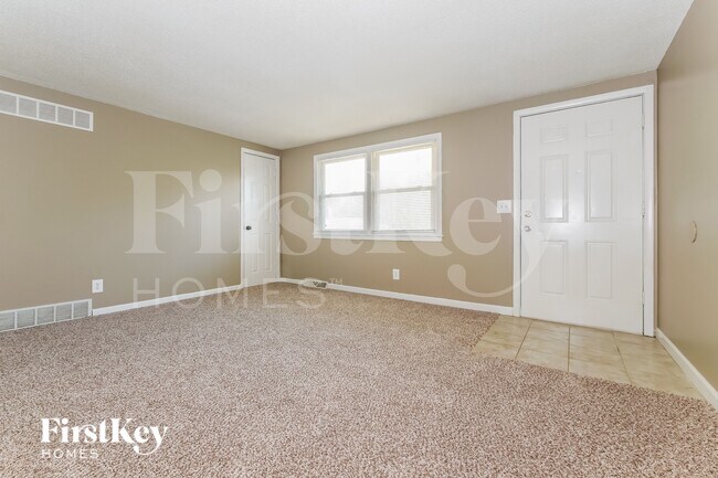 Foto del edificio - 5042 N Bellaire Ave