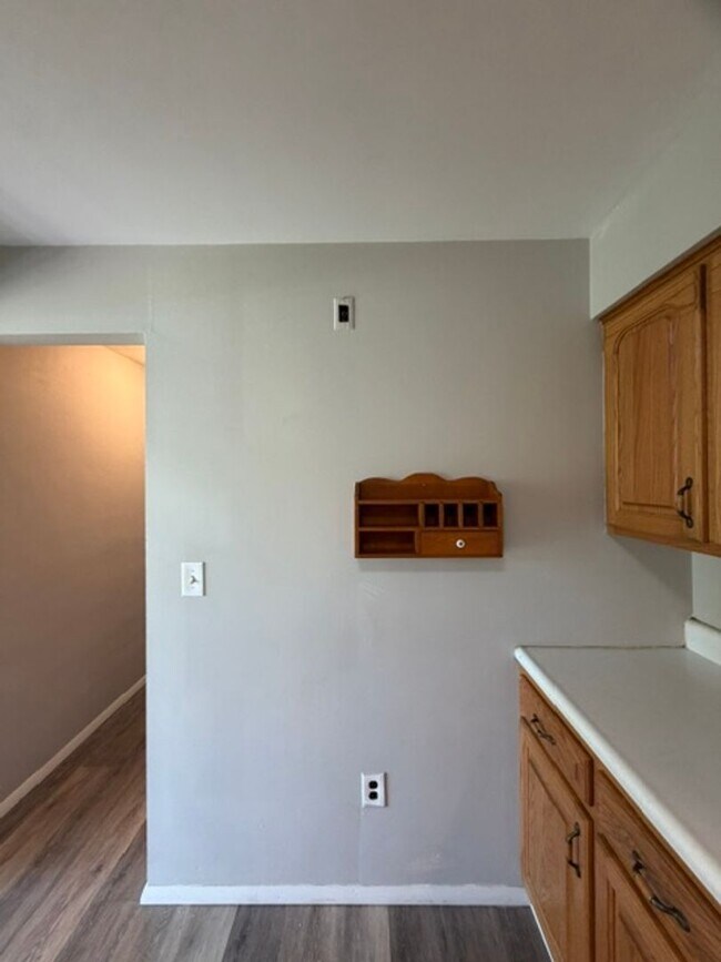 Foto del edificio - House for Rent in Bartonville 3 BR / 1 BA