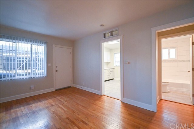 Building Photo - 540 S Lemon St