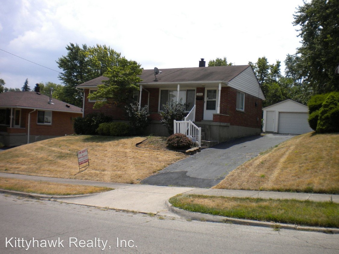 Primary Photo - 1826 Speice Ave