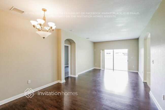 Building Photo - 14042 SW 155th Ct