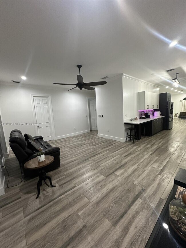 Foto del edificio - 11845 SW 3rd St