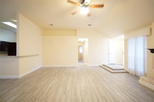 Foto del edificio - 12719 Ashford Brook Dr