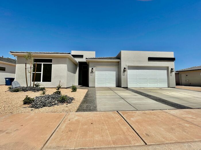 BRAND NEW Three Bedroom Home in Desert Can... House Rental in St. UT
