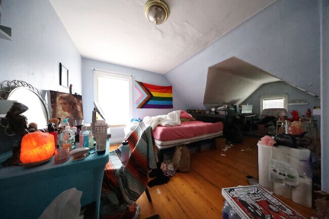 Building Photo - 3 Foster St