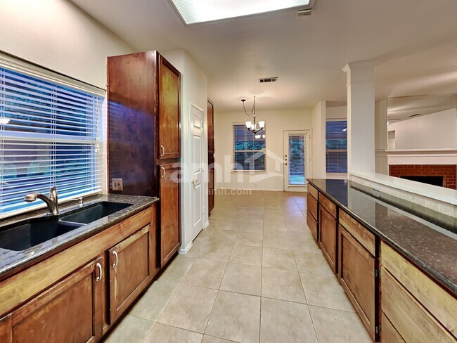 Foto del edificio - 174 Murphy Ct