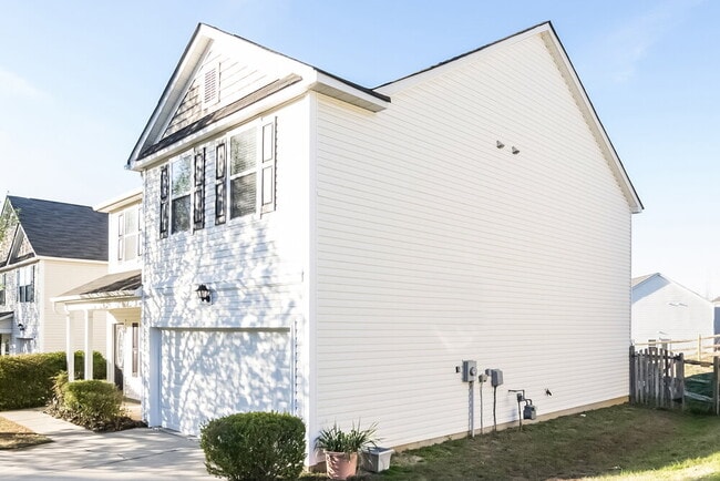 Foto del edificio - 1145 Ballina Way