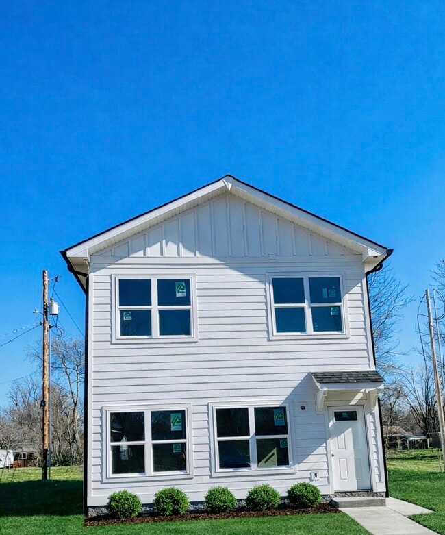 Building Photo - 103 Portland Blvd