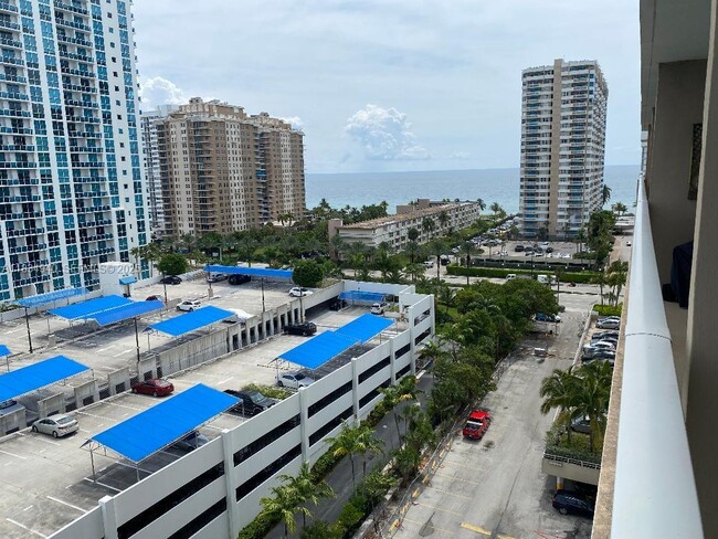 Foto del edificio - 1965 S Ocean Dr