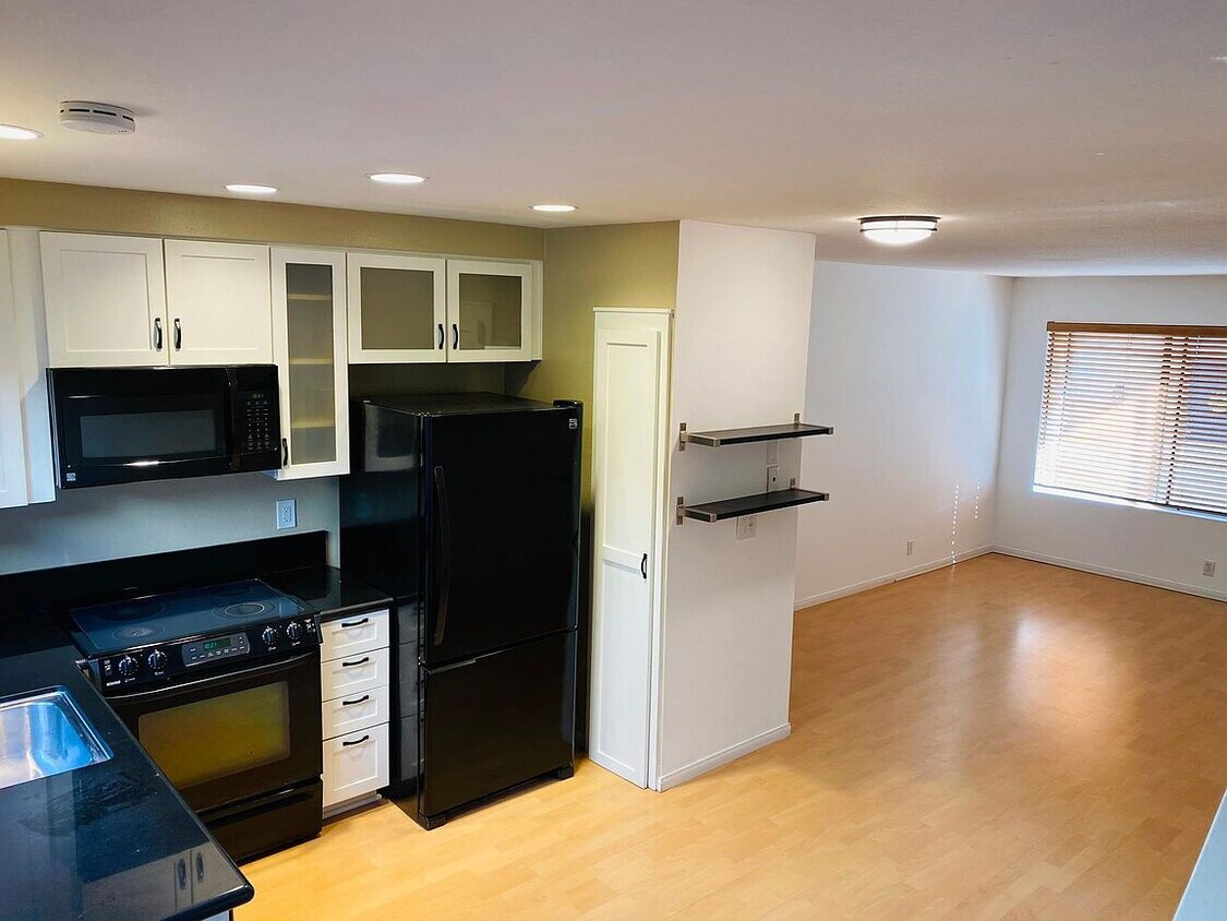 Foto principal - "Charming La Jolla Retreat: Cozy 2-Bedroom...