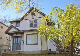 Building Photo - 26 N Franklin St