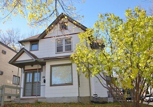 Building Photo - 26 N Franklin St