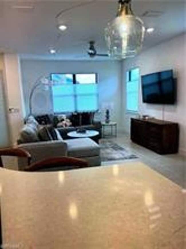 Building Photo - ANNUAL RENTAL - RENT IS NEGOTIABLE! 3 BED/...
