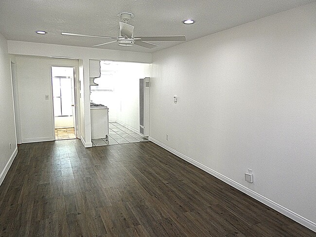 Foto del edificio - 720 Bartlett St