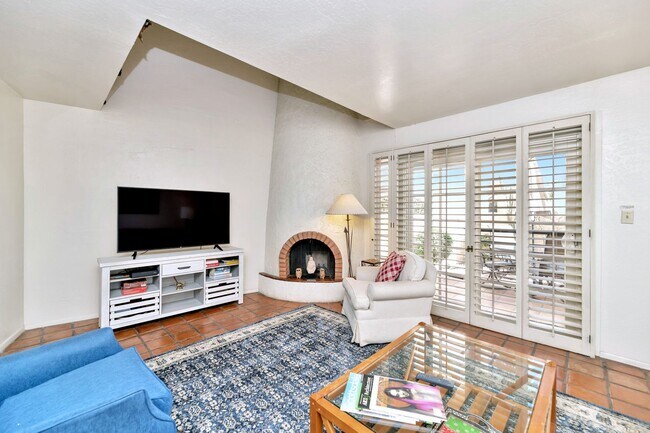 Building Photo - Rates Vary $1,995 - $4,495