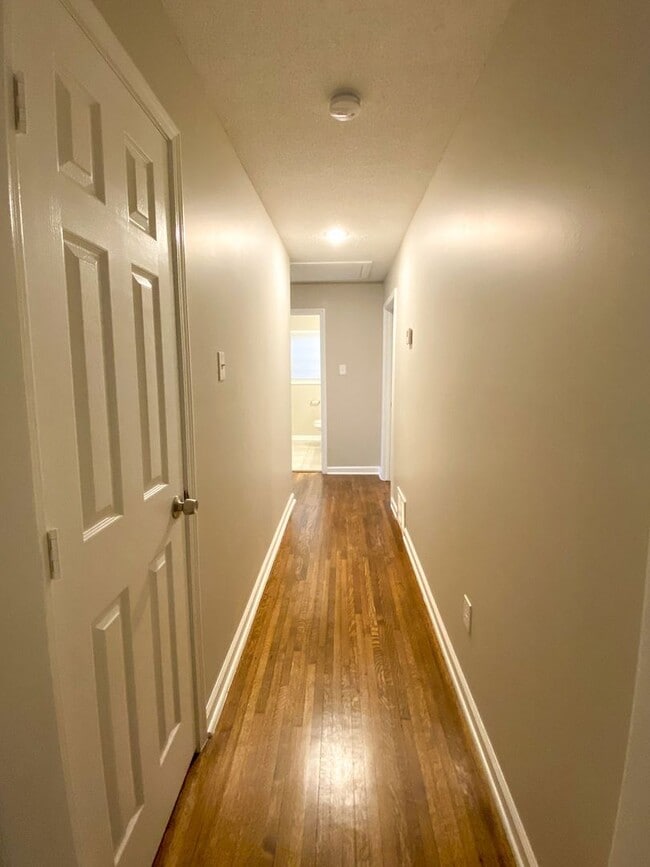 Photo - 3 bedroom 2 bathroom near Quince and Perkins House
