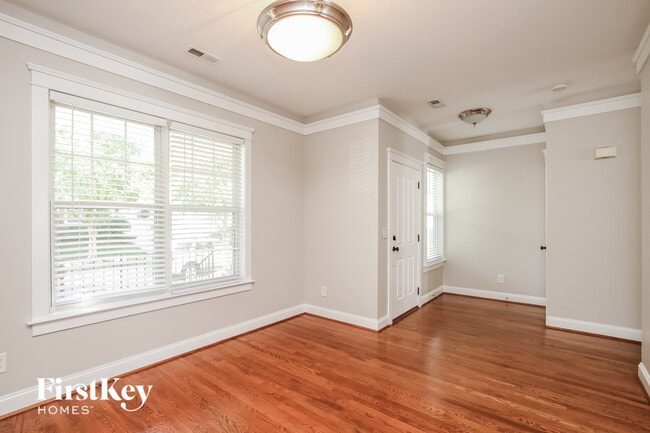 Foto del edificio - 8111 Townley Rd