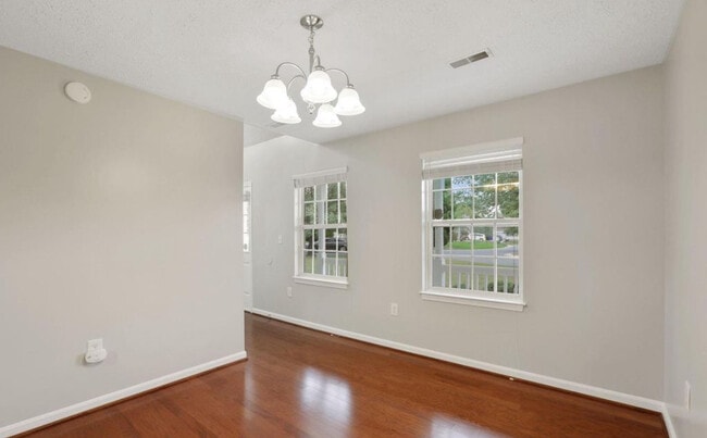 Building Photo - 5601 Skate Ct