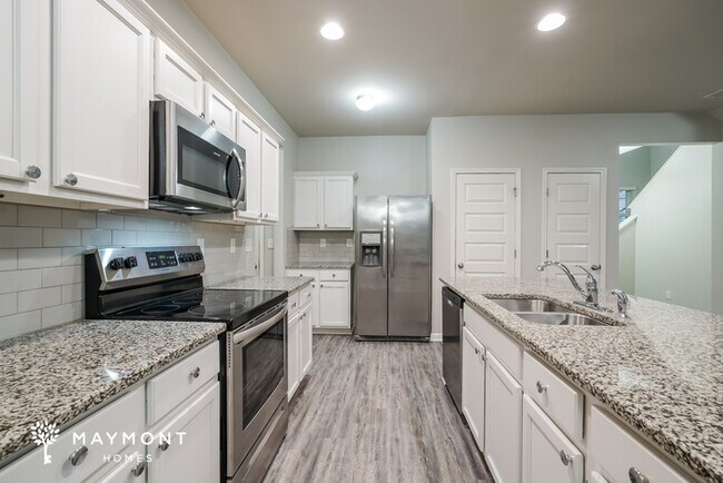 Foto del edificio - Generous 5-Bedroom Home in Grovetown, GA