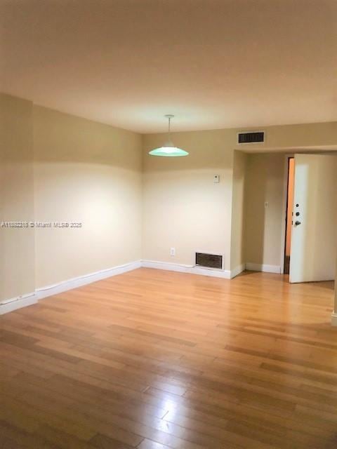 Building Photo - 2715 Tigertail Ave