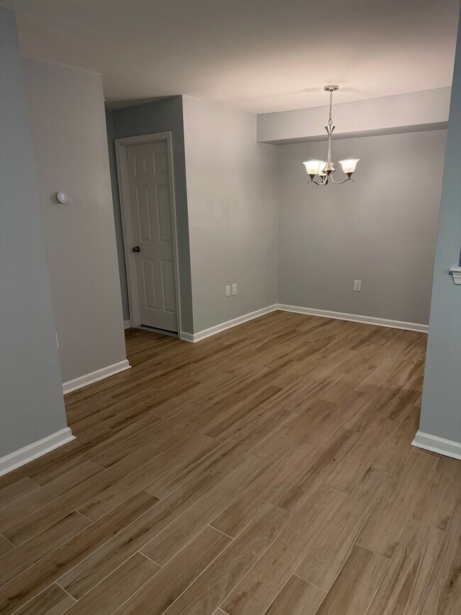 Foto del edificio - 5708 Shadwell Ct
