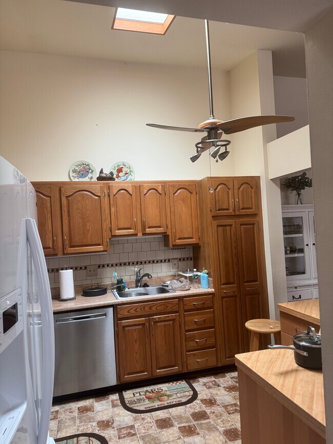 Foto del edificio - 43598 Arbor Way W