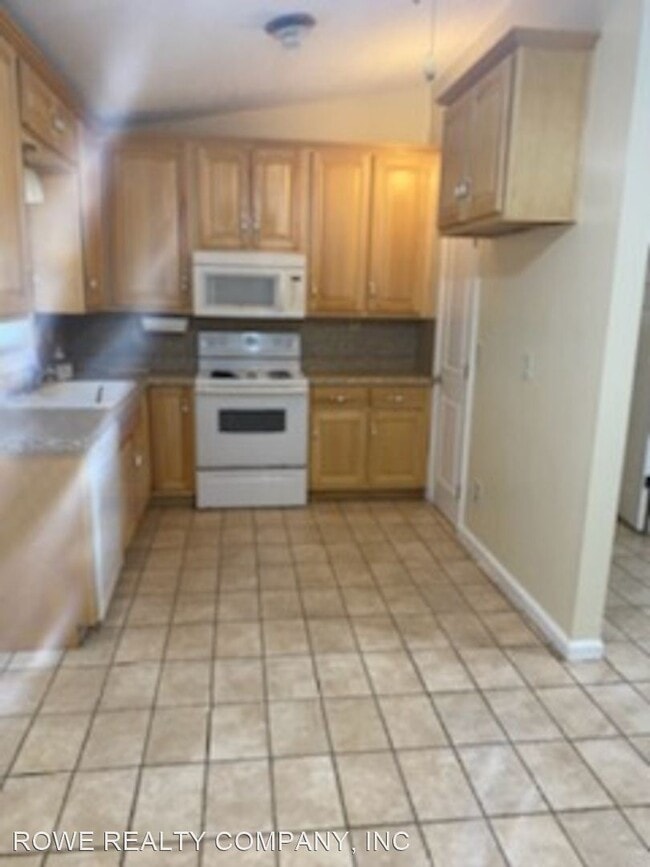 Building Photo - 3 br, 1.5 bath House - 5822 VENTURA DRIVE