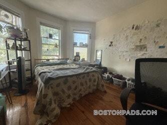 Primary Photo - 66 Pleasant St