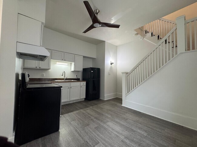 Foto del edificio - 728 W Colfax Ave