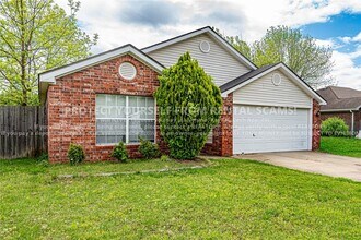 Building Photo - 1348 S Jasmine Ln