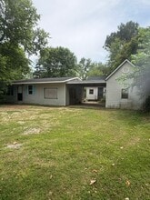 Building Photo - 425 Co Rd 600