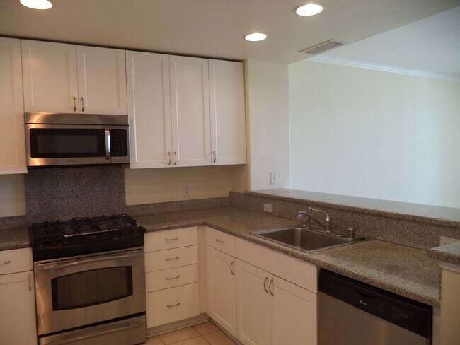 Kitchen 1 - 3901 Lick Mill Blvd